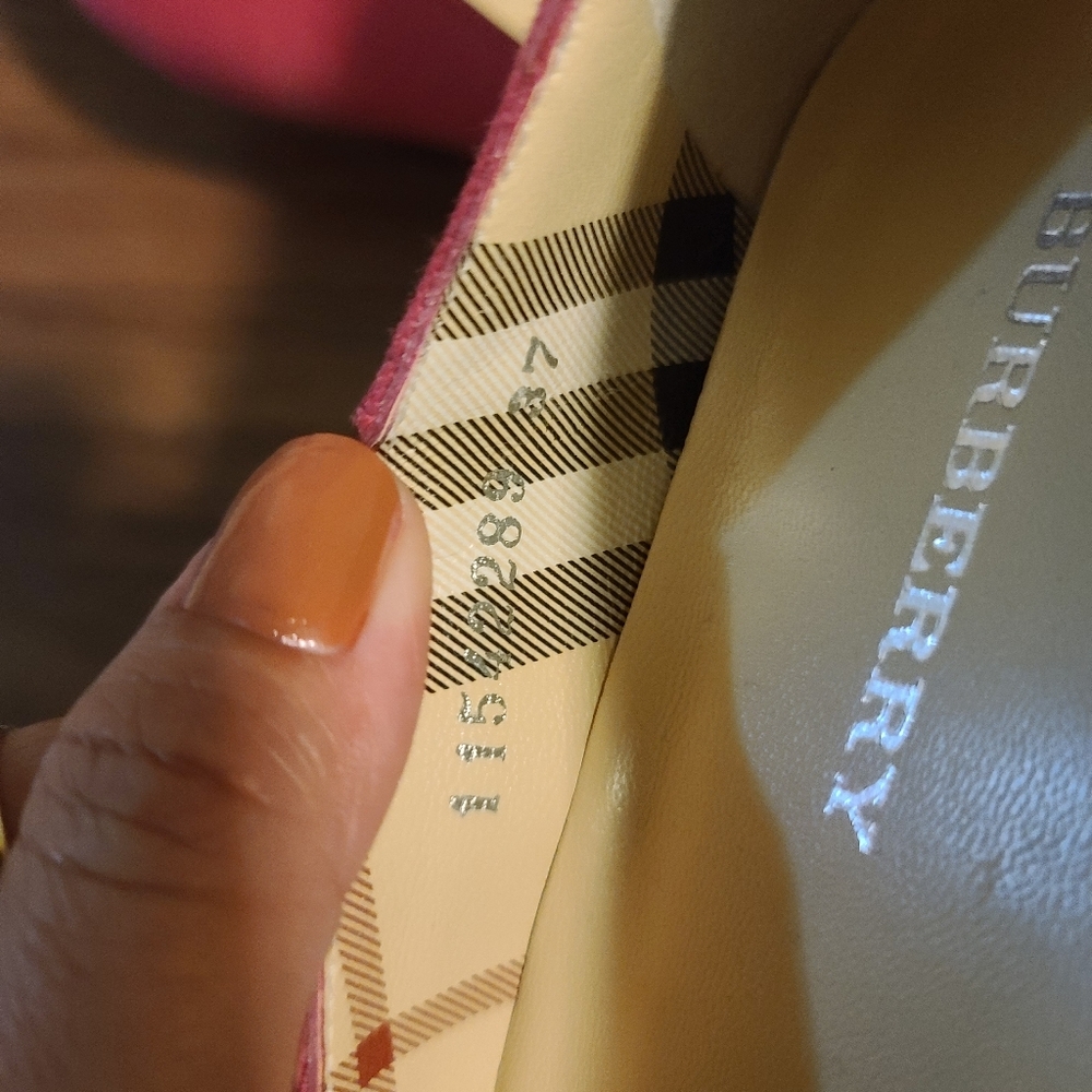 Burberry shoes size 37 - Picture 3 of 4